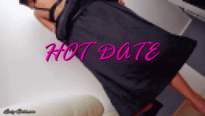 Hot Date Hast du etwa schon Hoffnungen geschürt? Vergiss es... Deine Göttin bereitet sich gerade für ein heißes Date vor und könnte beim Outfit noch die ehrliche Meinung eines echten Mannes gebrauchen! Welche Nylons... Stiefel oder High Heels... weitere Entscheidungen müssen getroffen werden! Du bekommst das sexy Endergebnis als Erster zu sehen! Na Sklave was denkst du, wird es meinem Liebhaber auch gefallen?